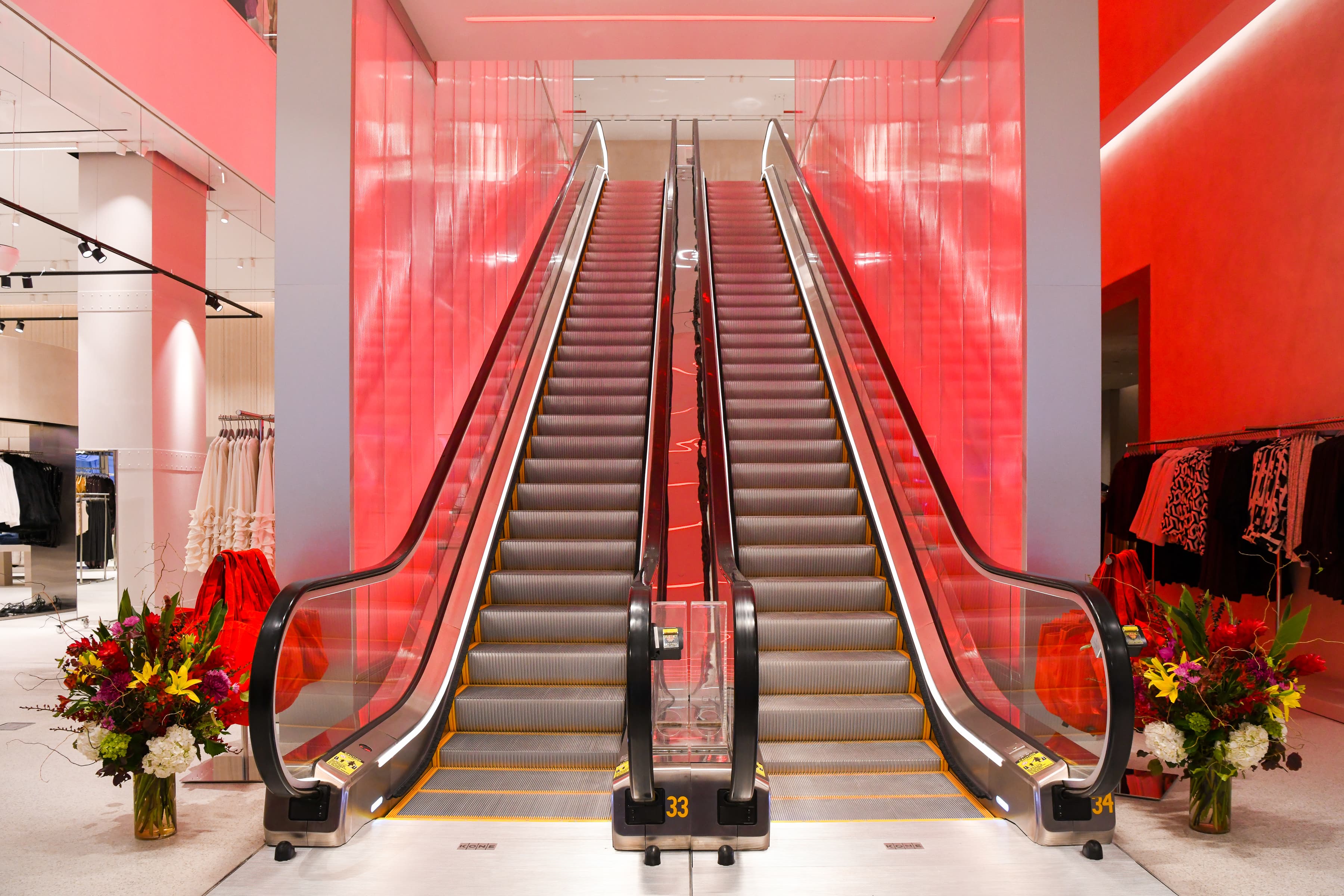 H&M The Signature Times Square - Image 1